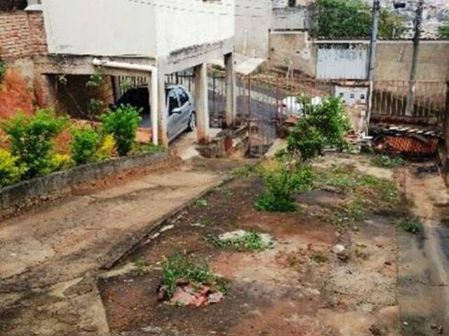 #2860 - Casa para Venda em Belo Horizonte - MG