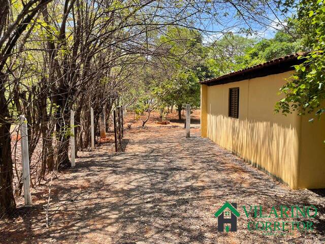 #4206 - Casa em condomínio para Venda em Felixlândia - MG - 1