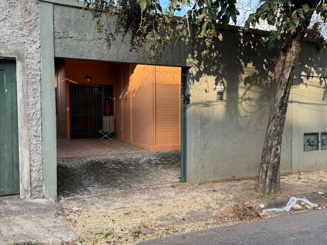 #4247 - Casa para Venda em Belo Horizonte - MG - 1