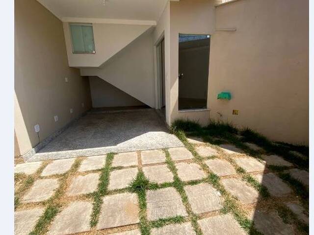 #4403 - Casa para Venda em Pedro Leopoldo - MG - 2