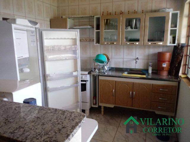 Casa para Venda em Peçanha - 4