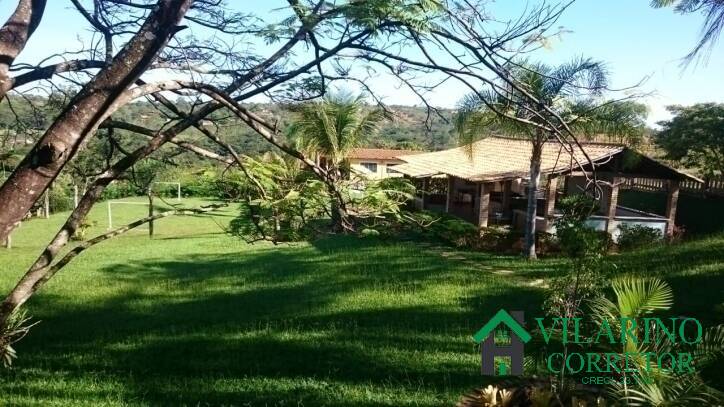 Sítio à venda com 3 quartos, 600m² - Foto 1
