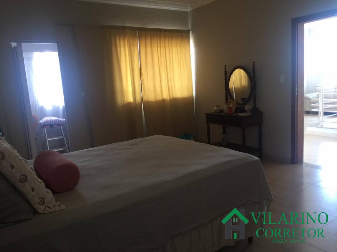 Casa, 4 quartos, 329 m² - Foto 23