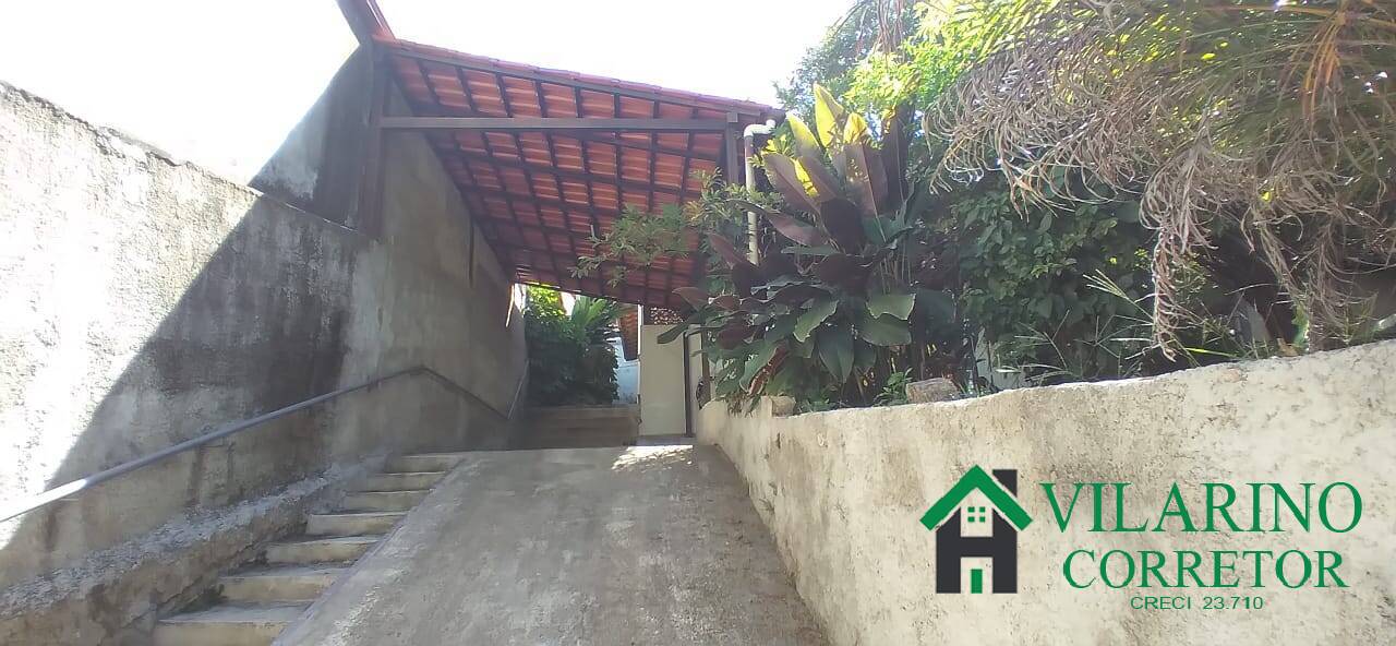Casa à venda com 3 quartos, 143m² - Foto 2