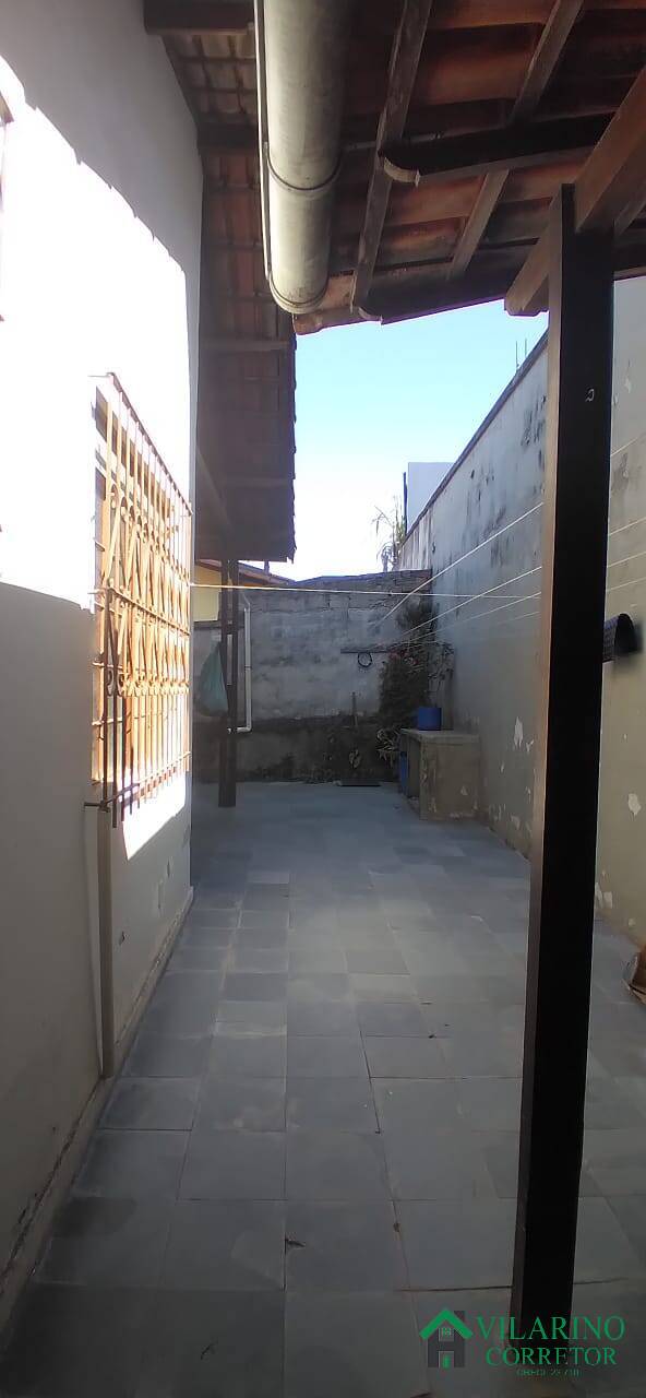 Casa à venda com 3 quartos, 143m² - Foto 11