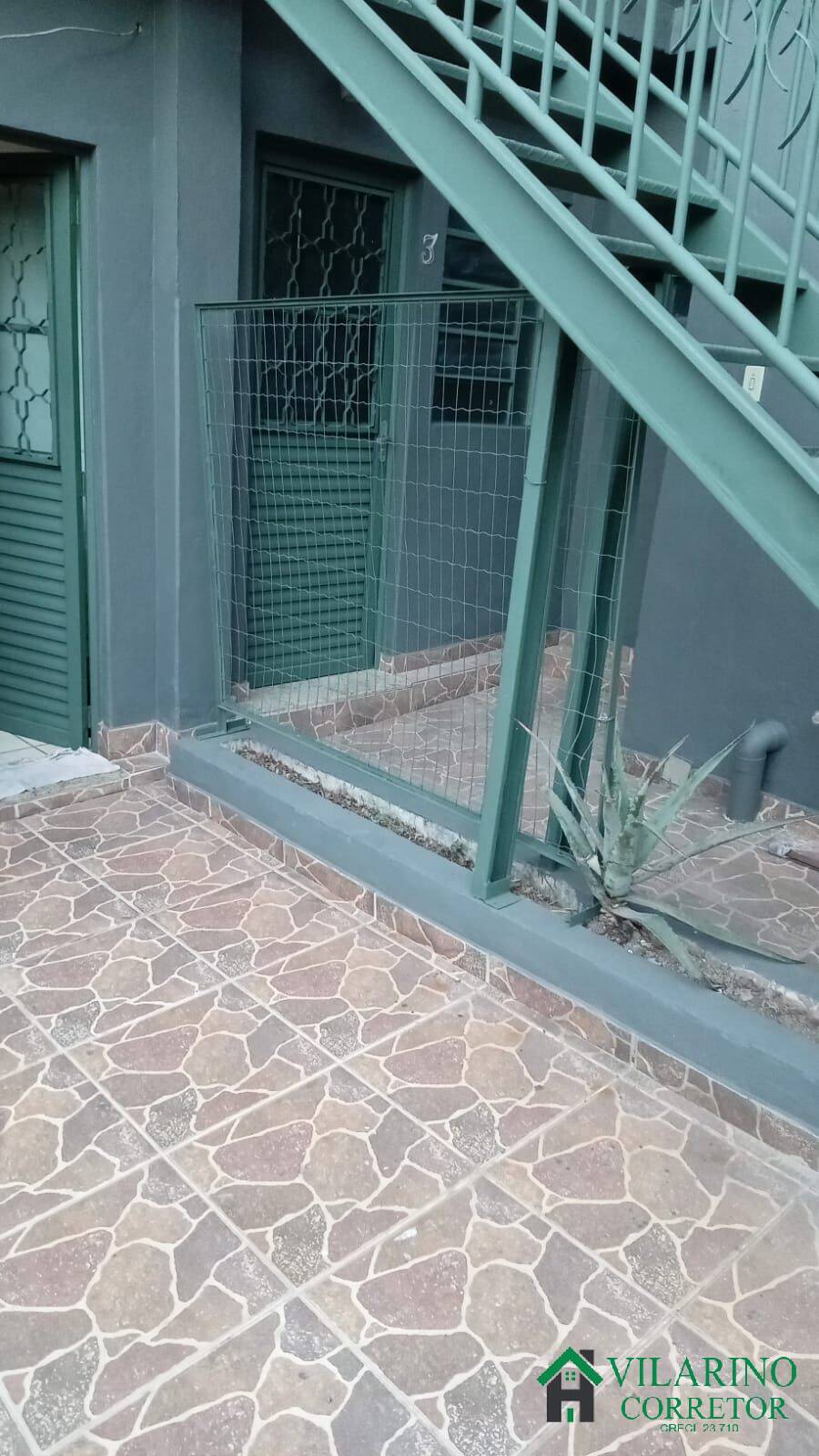 Casa à venda com 9 quartos, 300m² - Foto 26