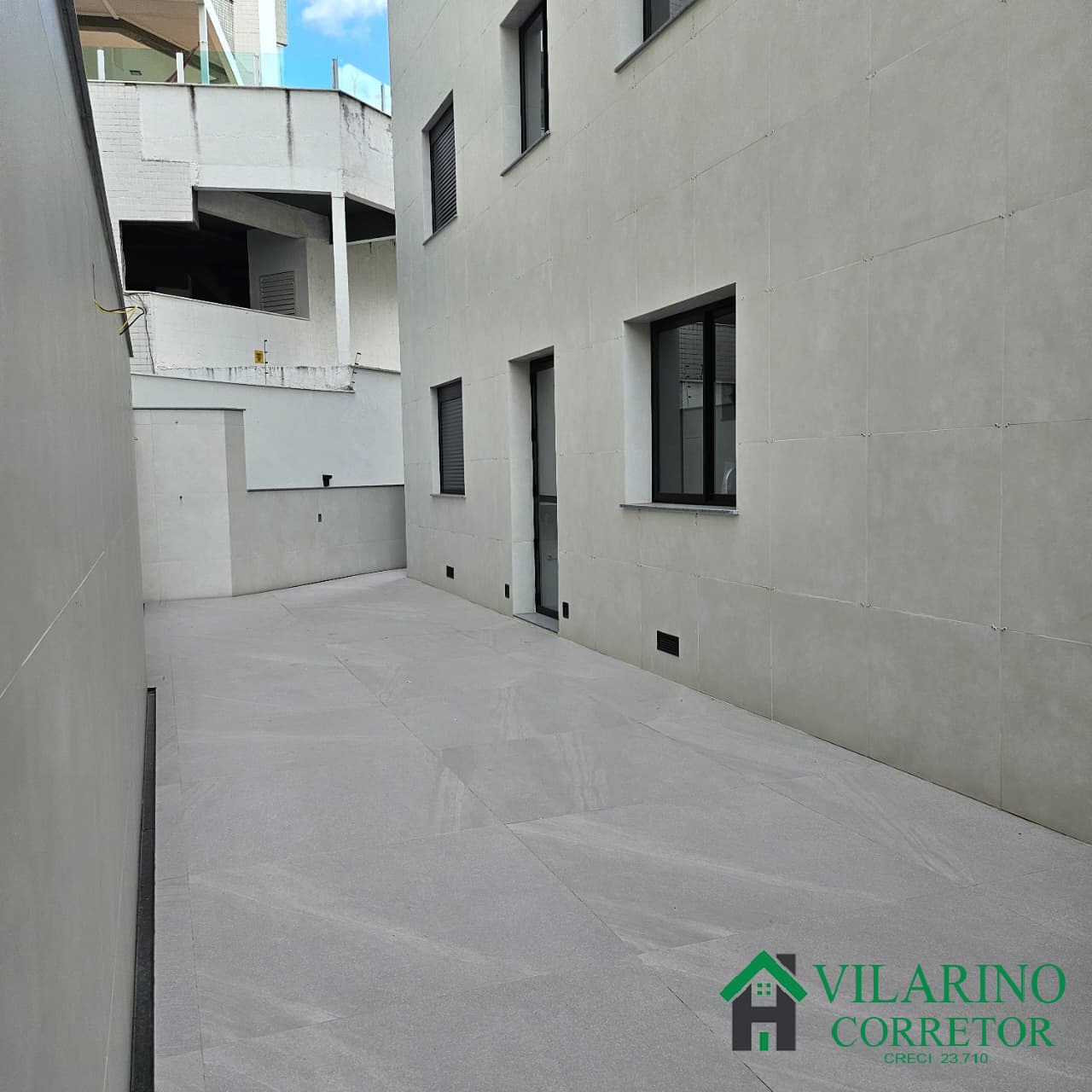 Apartamento à venda com 3 quartos, 97m² - Foto 1