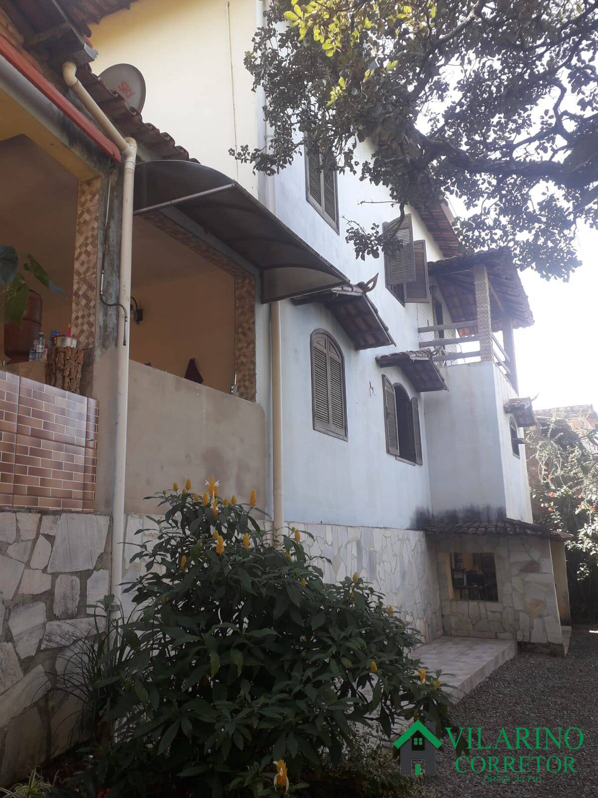Casa à venda com 4 quartos, 720m² - Foto 2