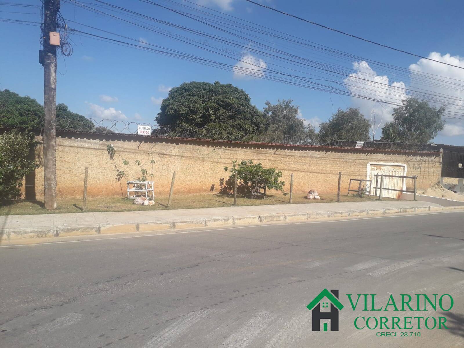 Casa à venda com 4 quartos, 720m² - Foto 4